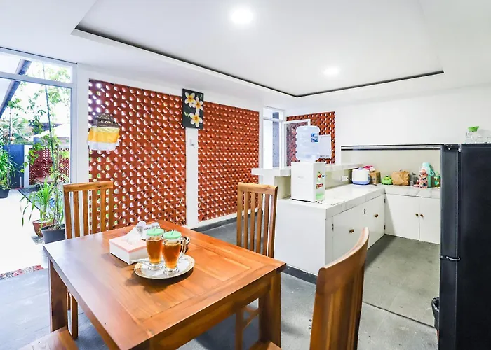 White Blue House 7 -pvt Room, Shared Pool&kitchen