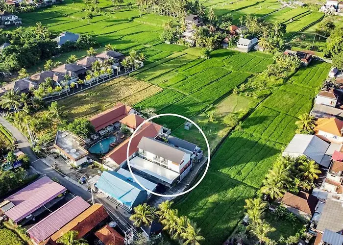 White Blue House 7 -pvt Room, Shared Pool&kitchen 4* Ubud