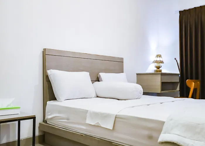 White Blue House 7 -pvt Room, Shared Pool&kitchen